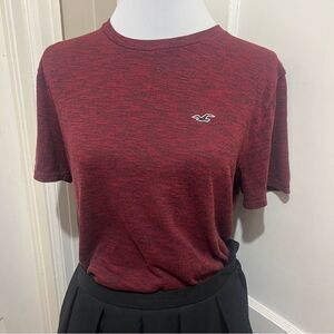 Hollister Red Short Sleeve Tee with Crew Neck Size Medium